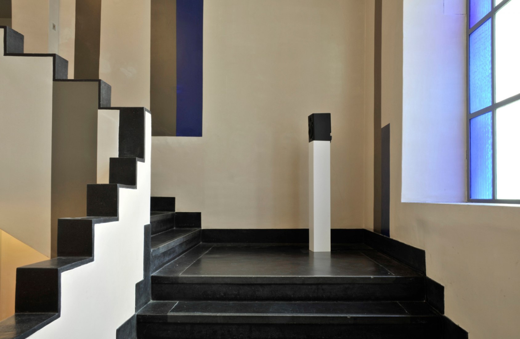 Cafe Aubette por Theo Van Doesburg. Fotografía © Claude Truong-Ngoc.